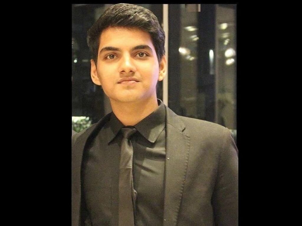 Rishi Raj Vashistha to Launch AI-Based E-Commerce Platform in India