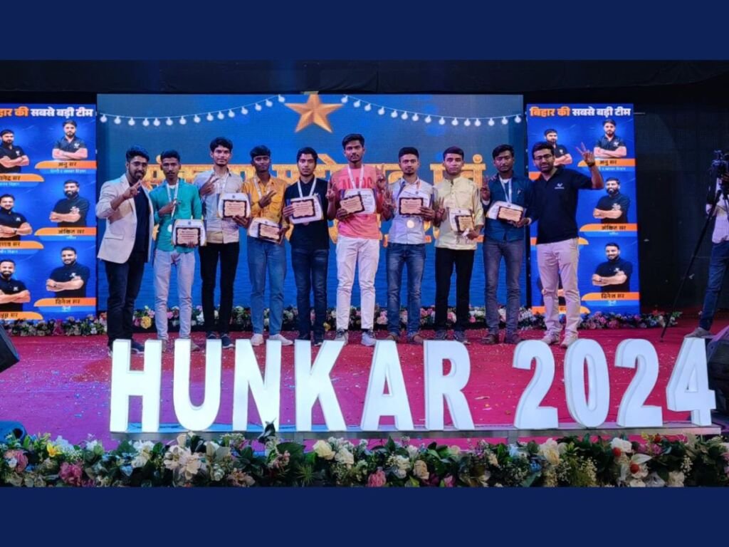 Felicitation Ceremony Hosted by Vidyakul Recognizes Outstanding Achievements of Students