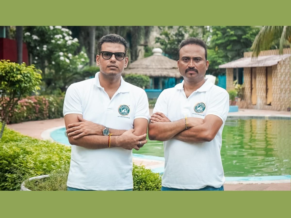 027463-Image-July-12