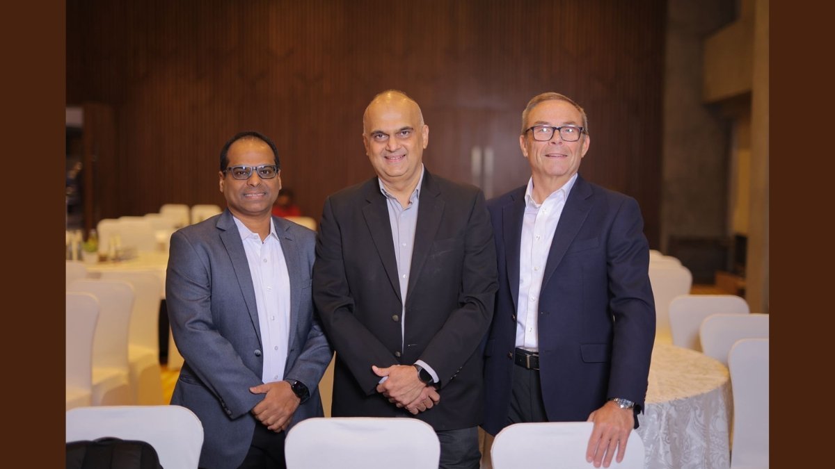 LLumar-and-Gras-i-Celebrate-25-Years-of-Innovation-and-Leadership-in-Indias-Performance-Films-Market
