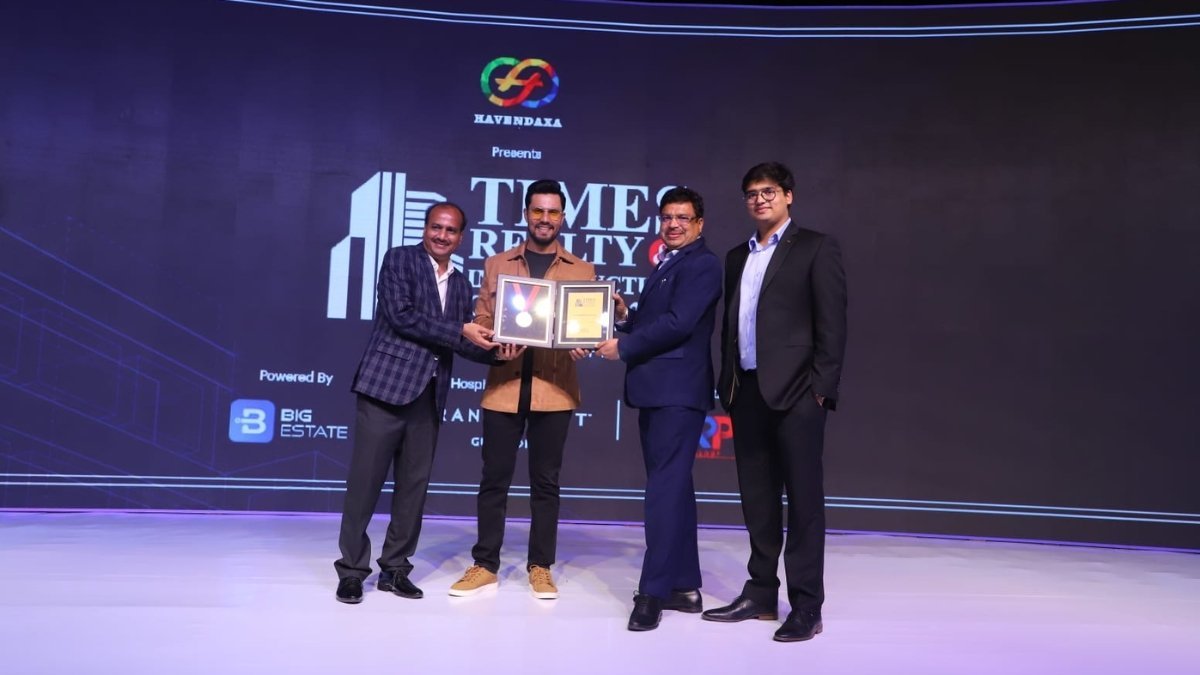 Forteasia-Realty-crowned-EMERGING-DEVELOPER-OF-THE-YEAR-NON-METRO-at-Times-Realty-Conclave-2025-PNN