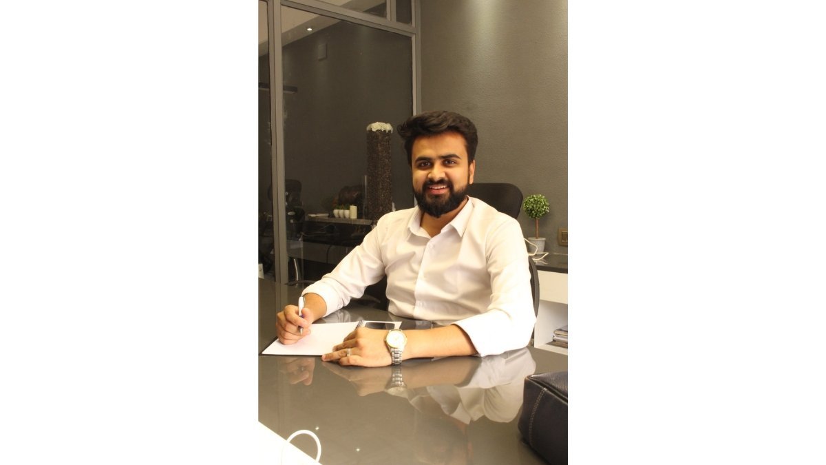 Dhrumil-Shah